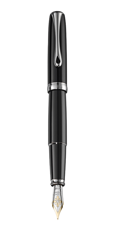 Diplomat Excellence A - Black Lacquer - stilou cu penita M, aurita 14kt.